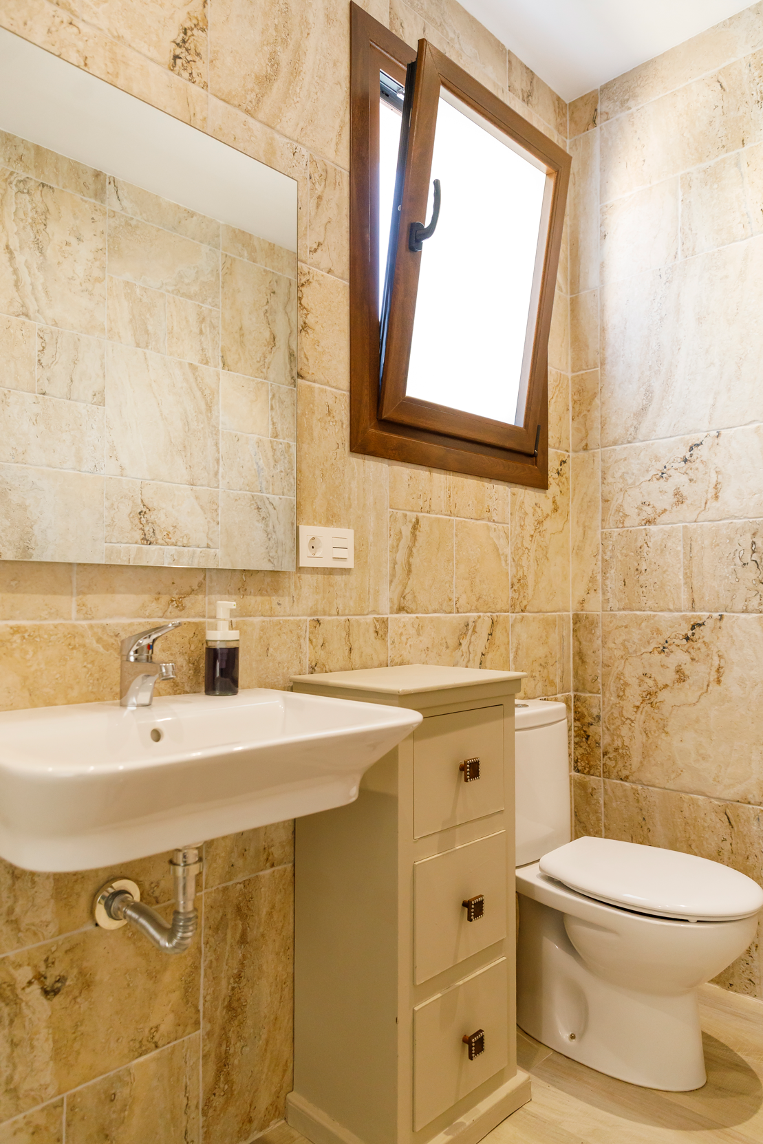 Baño-Casa-Rural-El-Laurel_2